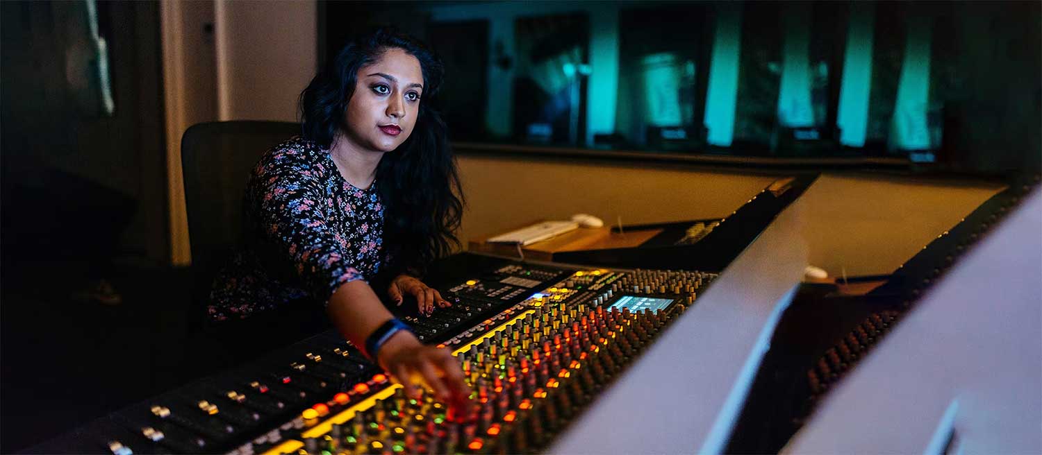 NEO FILM SCHOOL