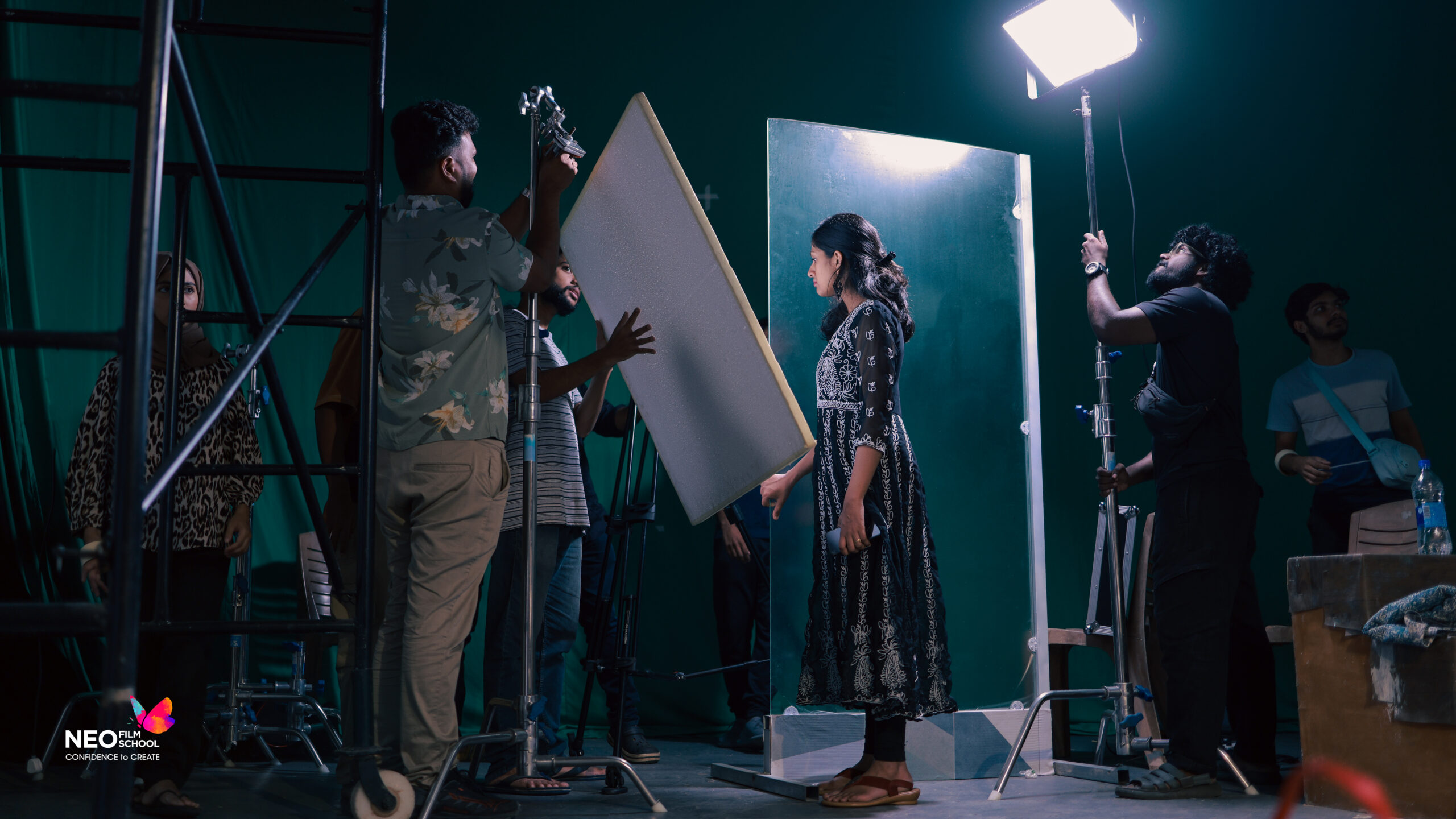NEO FILM SCHOOL
